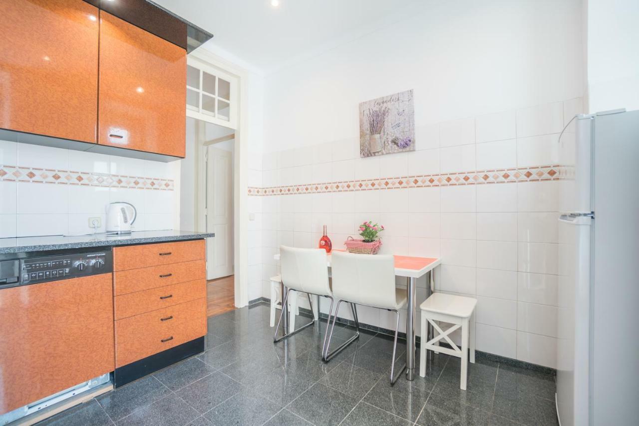 Campo Pequeno 3bdr Apartamento